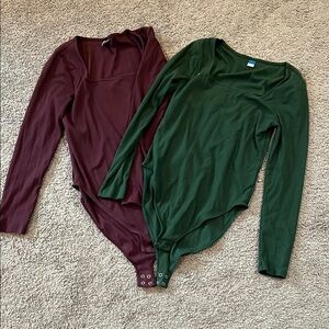 Set of Two Long Sleeve Bodysuits in Burgundy and Green